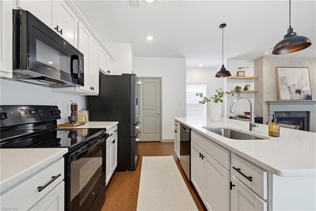 137 Mizzen Quarter Loop Yorktown VA 23693