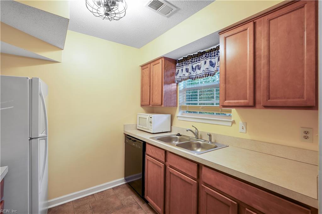 12898 Daybreak Circle Newport News VA 23602