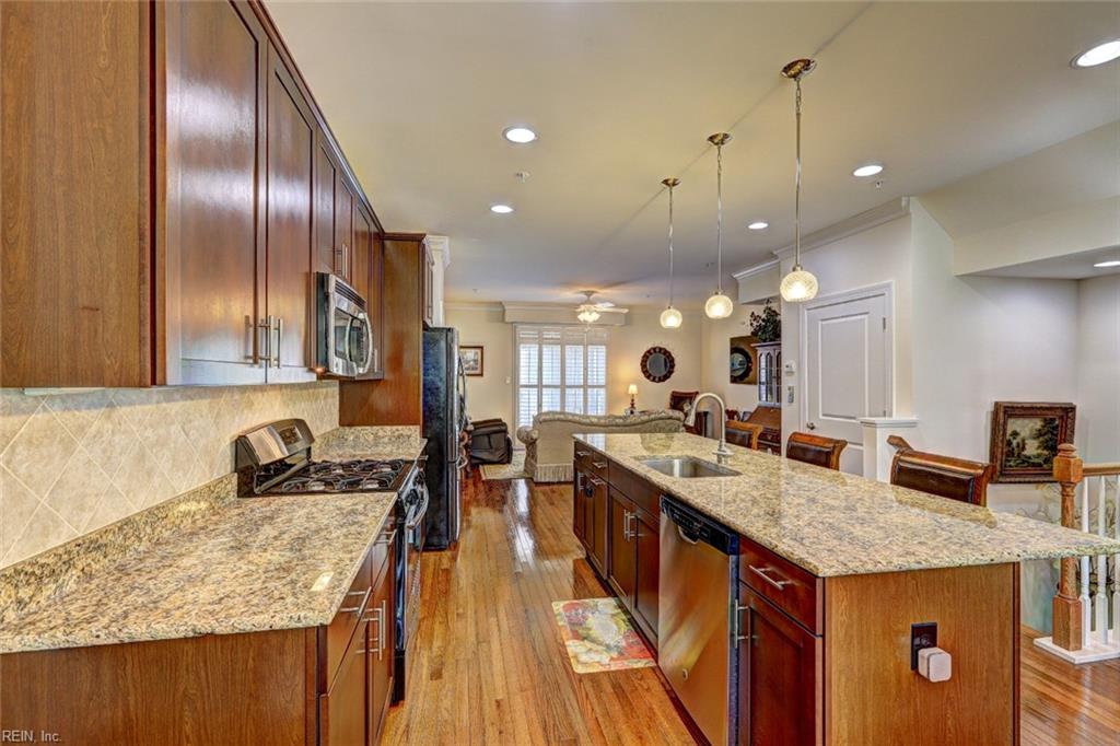 4916 Trailview Williamsburg VA 23188