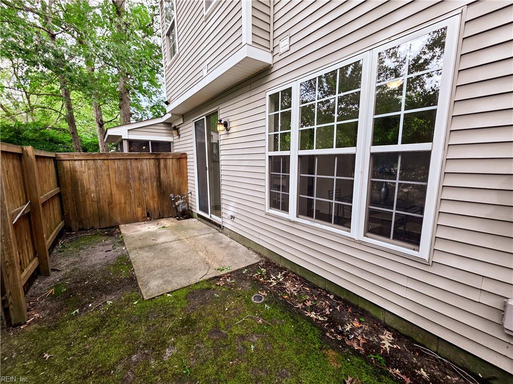 800 Oak Springs Court Newport News VA 23602