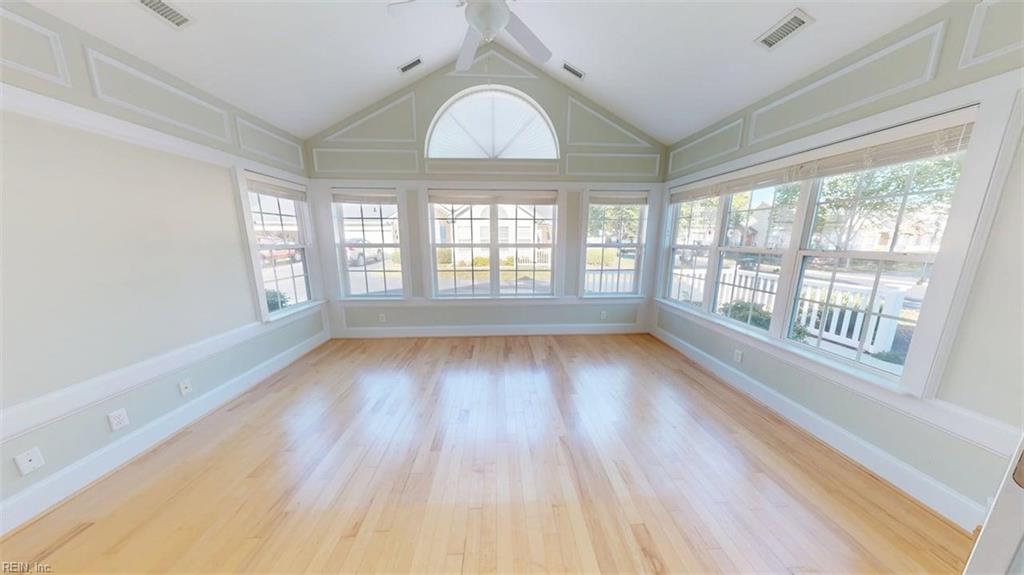 126 Garman Loop Yorktown VA 23690