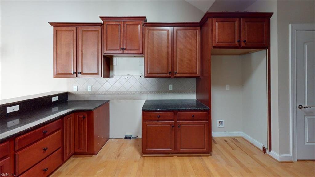 126 Garman Loop Yorktown VA 23690