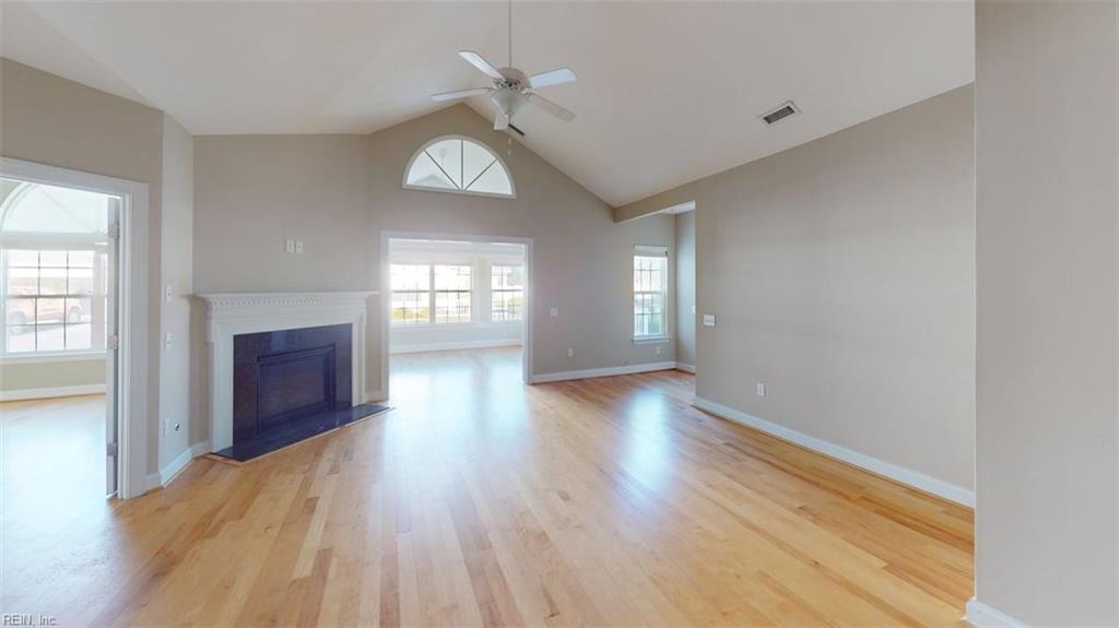 126 Garman Loop Yorktown VA 23690