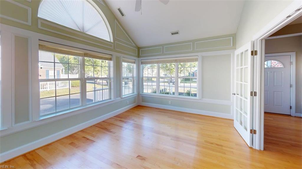 126 Garman Loop Yorktown VA 23690