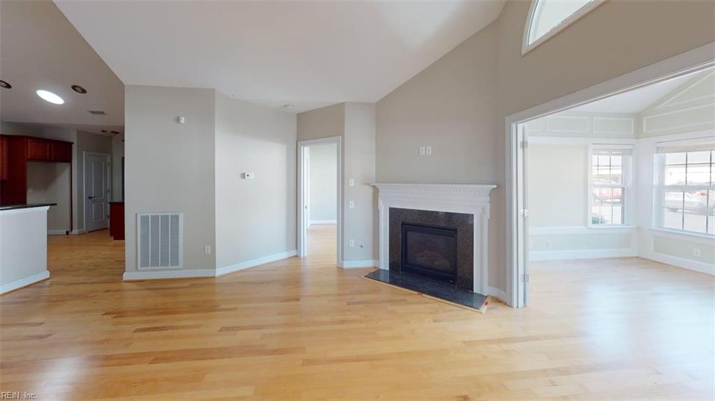 126 Garman Loop Yorktown VA 23690