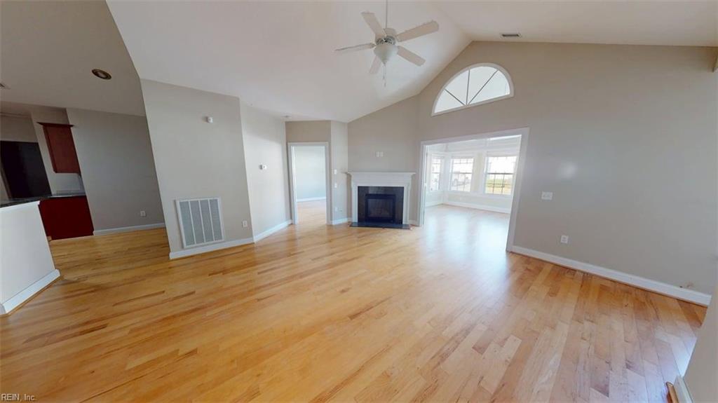 126 Garman Loop Yorktown VA 23690