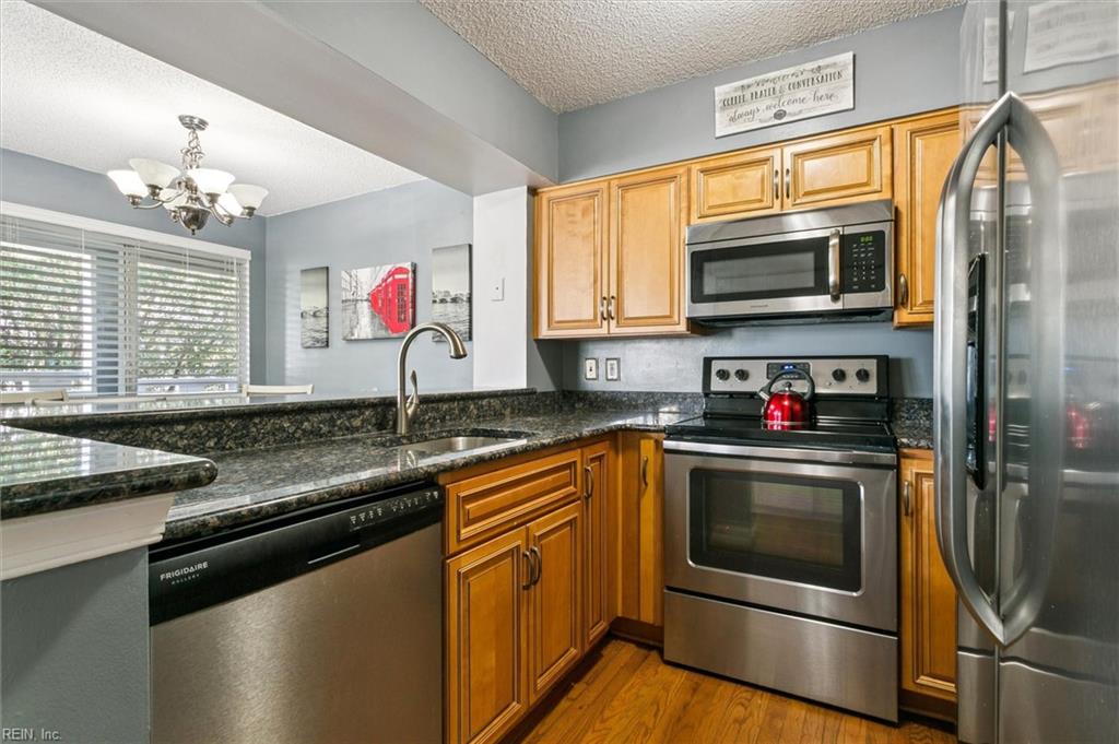 332 Nantucket Place Newport News VA 23606