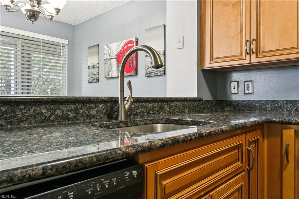 332 Nantucket Place Newport News VA 23606