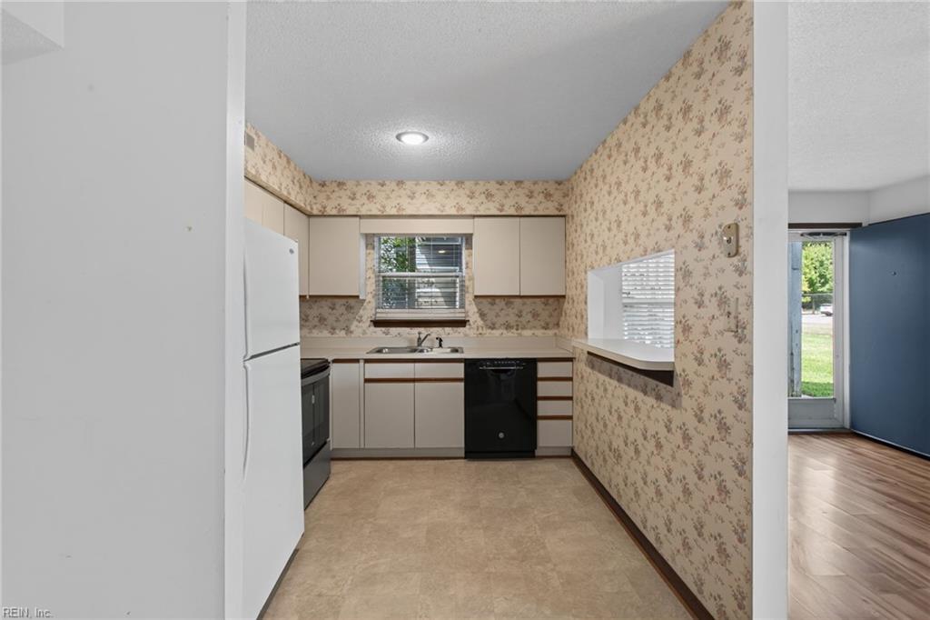12760 St. James Place Newport News VA 23608