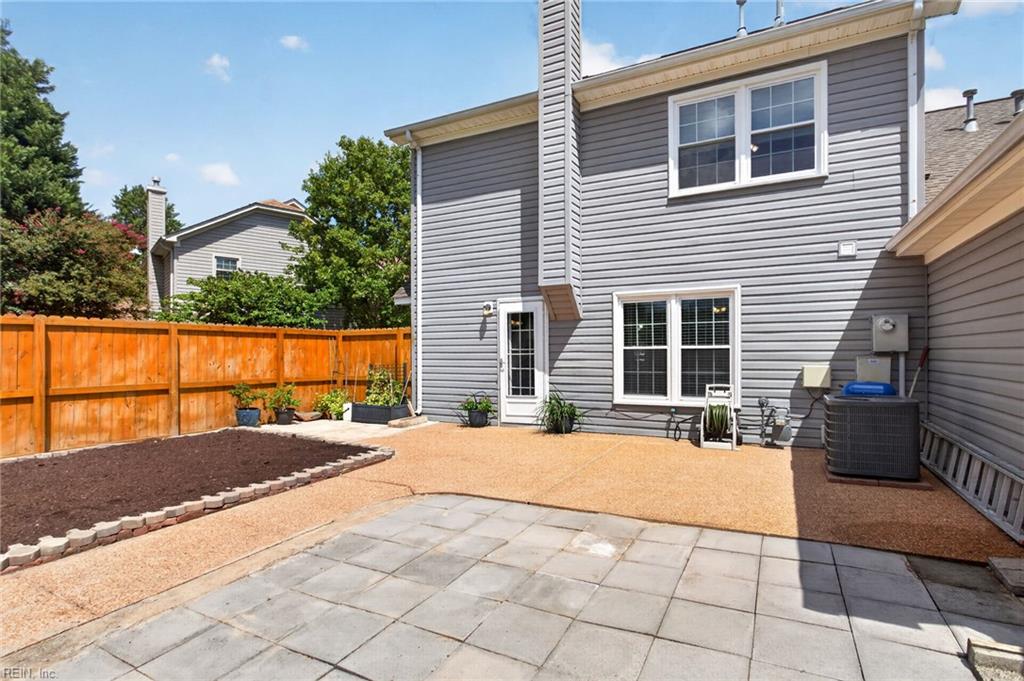 119 Wainwrights Bend Yorktown VA 23692