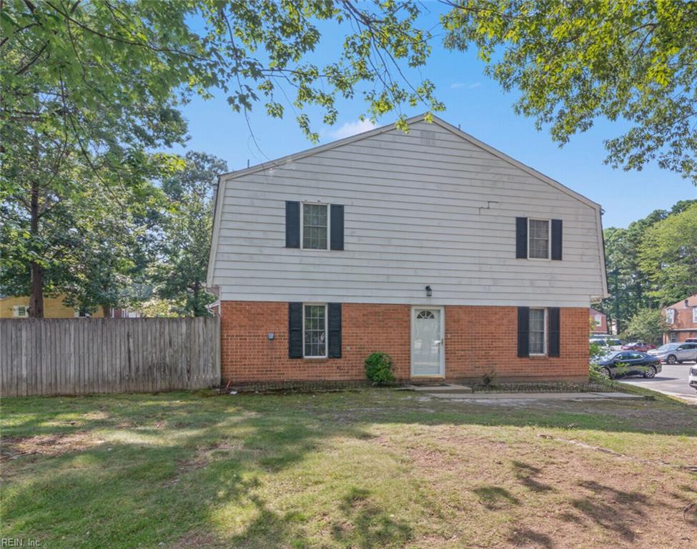 12715 Woodside Lane Newport News VA 23602