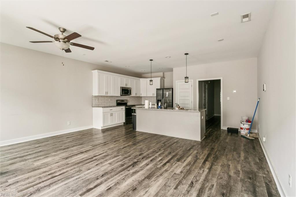 103 Daybeacon Street Yorktown VA 23692