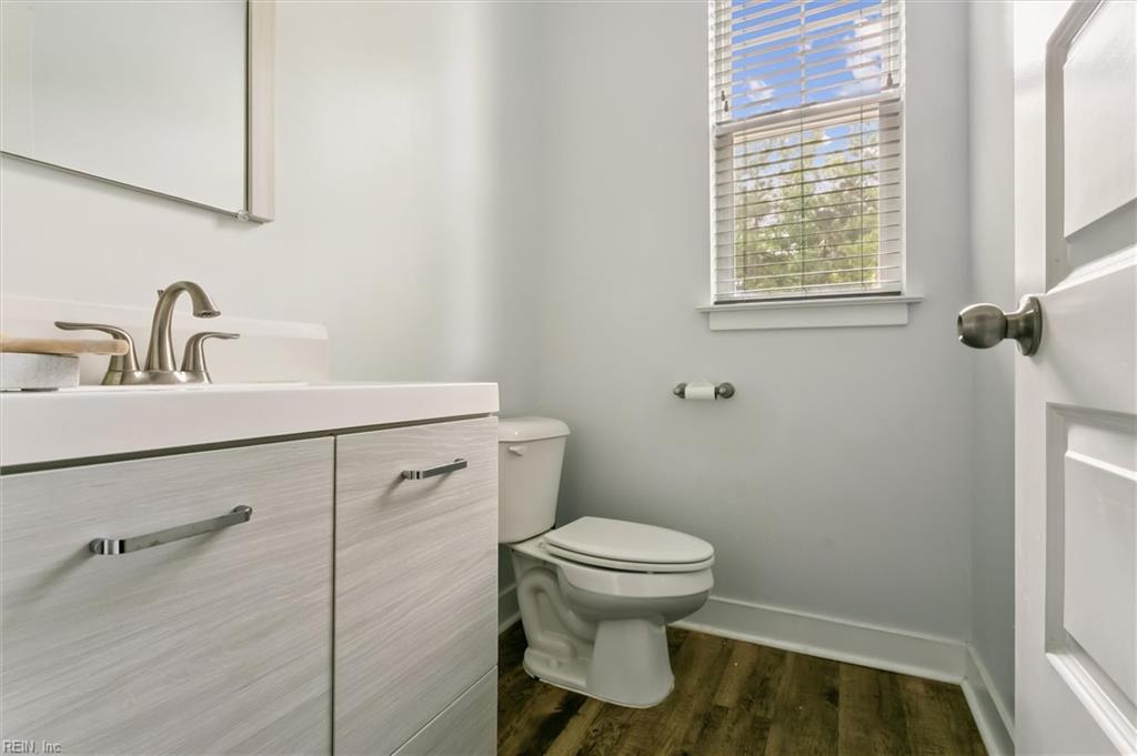 103 Daybeacon Street Yorktown VA 23692