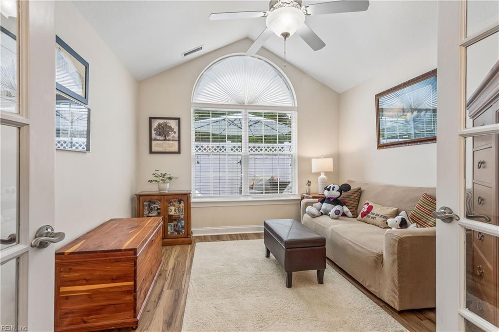122 Garman Loop Yorktown VA 23690