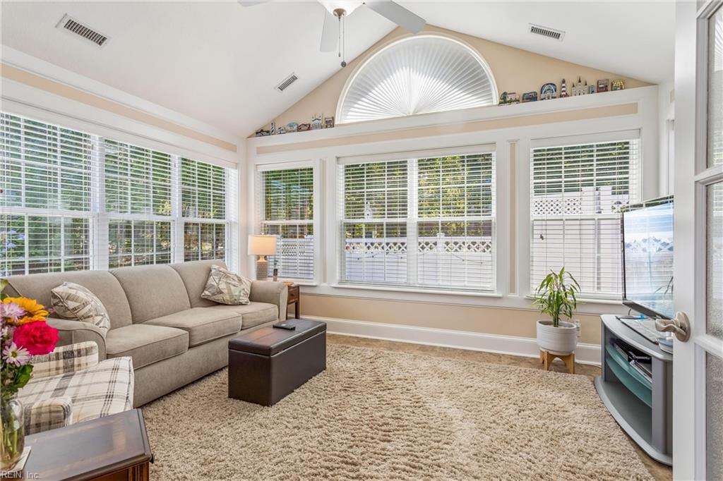 122 Garman Loop Yorktown VA 23690