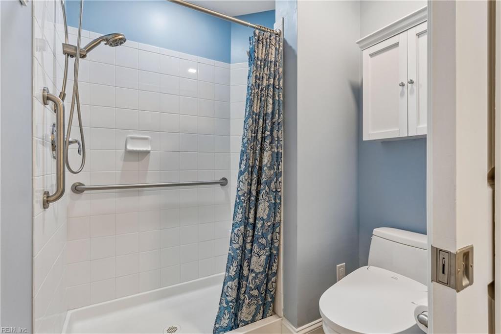122 Garman Loop Yorktown VA 23690
