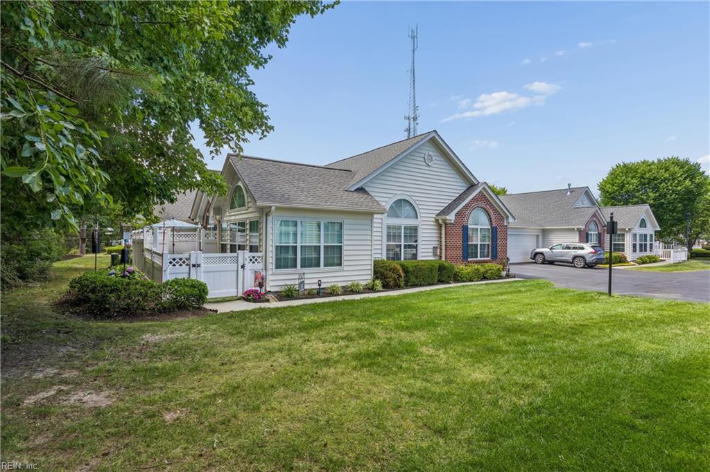 122 Garman Loop Yorktown VA 23690