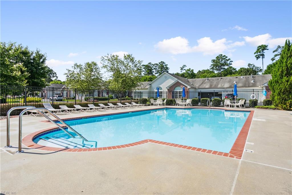 122 Garman Loop Yorktown VA 23690