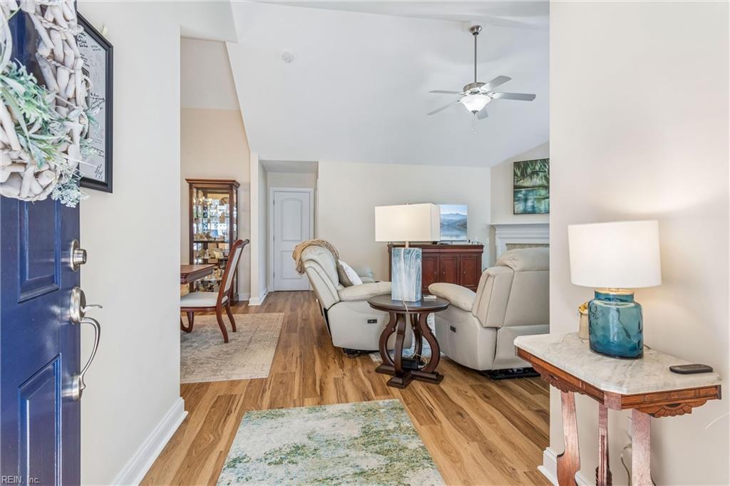 122 Garman Loop Yorktown VA 23690