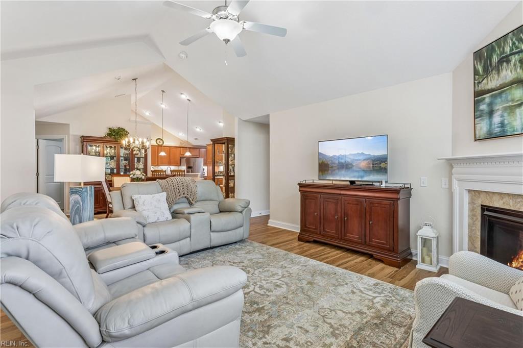 122 Garman Loop Yorktown VA 23690
