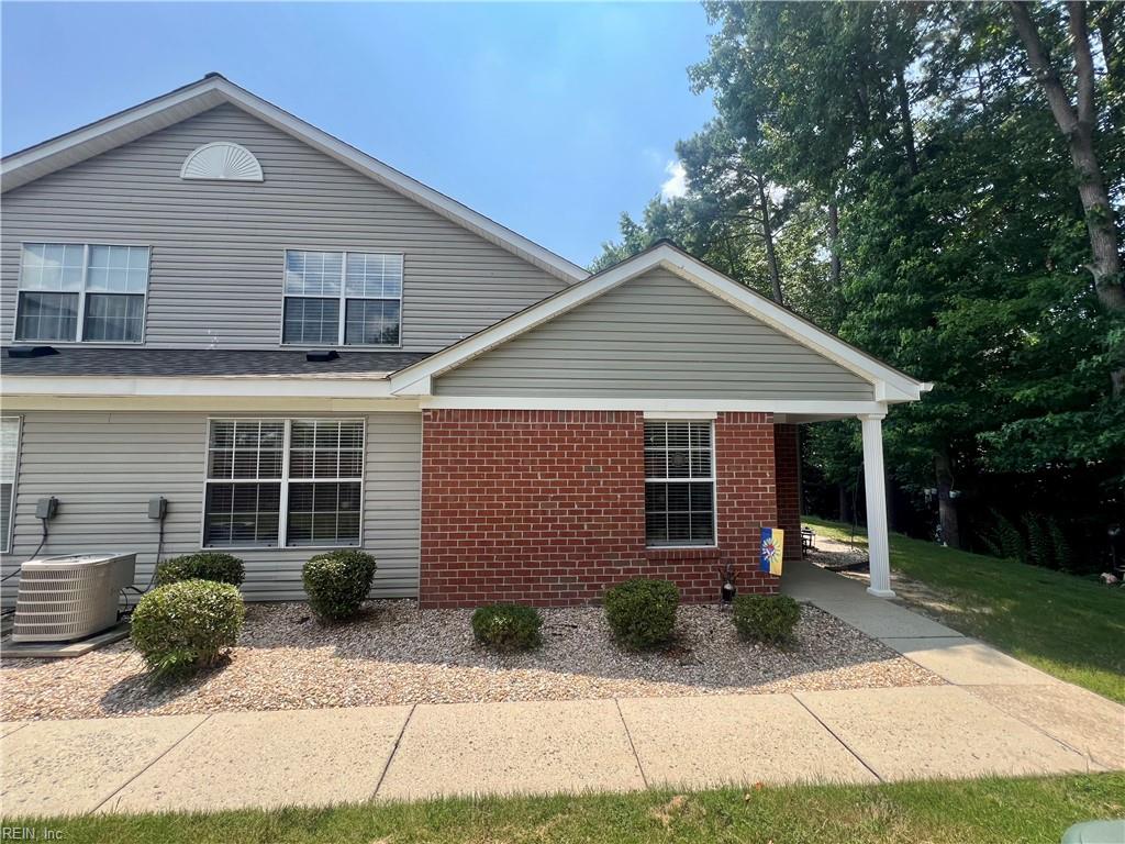 703 Oak Mill Lane Newport News VA 23602