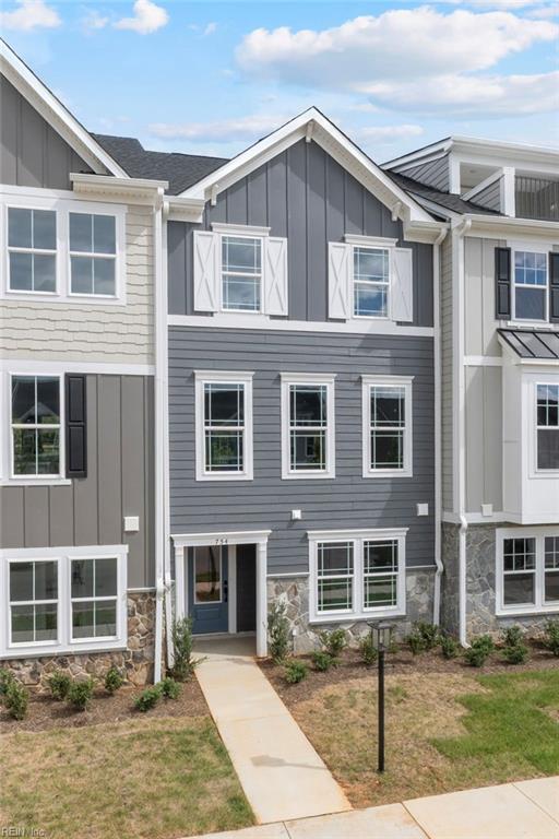 111 Bracewell Lane Yorktown VA 23692