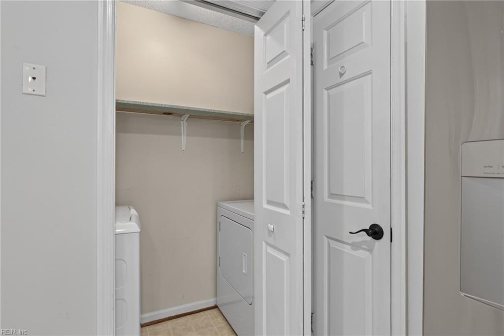 121 Burnt Run Yorktown VA 23692