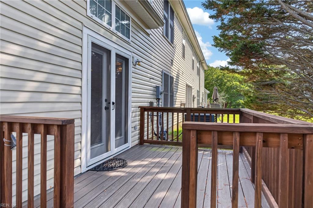 121 Burnt Run Yorktown VA 23692
