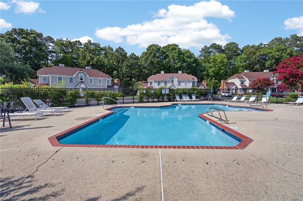 121 Burnt Run Yorktown VA 23692