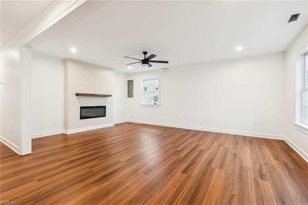15661 Warwick Boulevard Newport News VA 23608