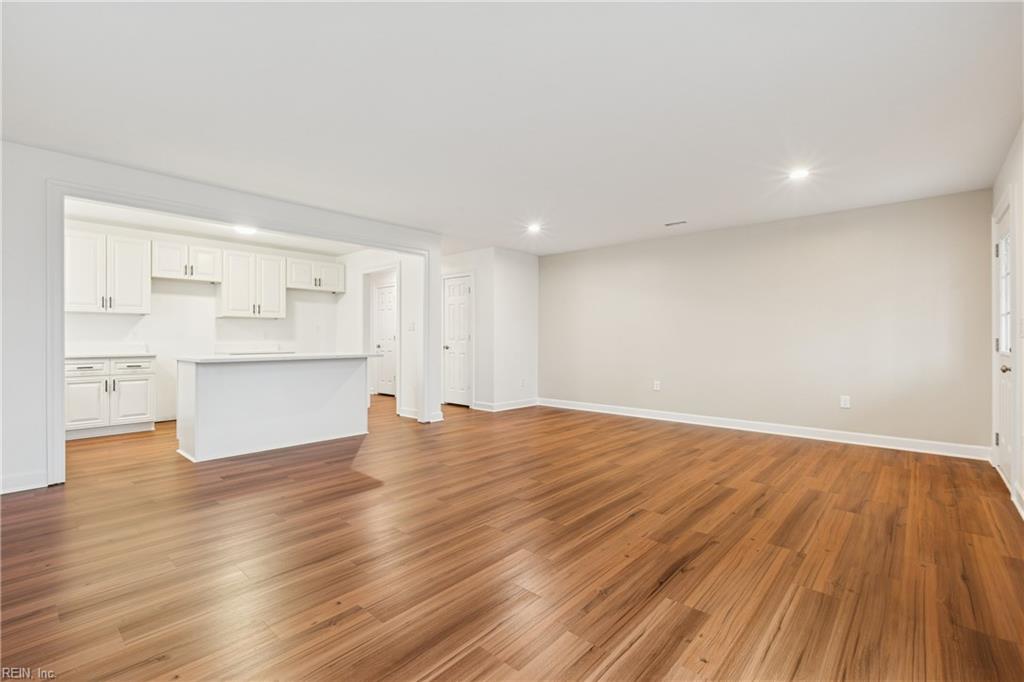 15661 Warwick Boulevard Newport News VA 23608