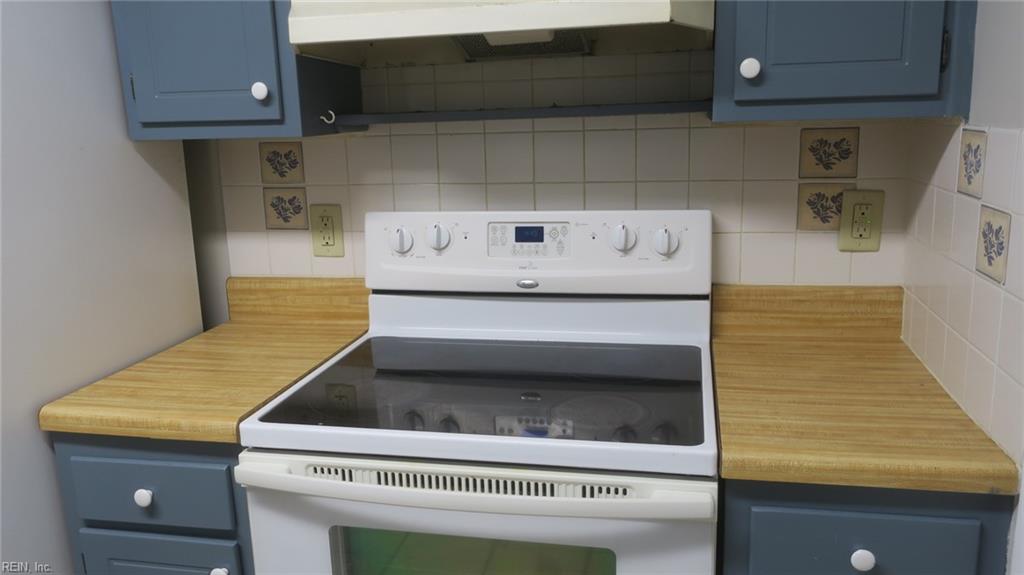 1671 Monterry Place Newport News VA 23608