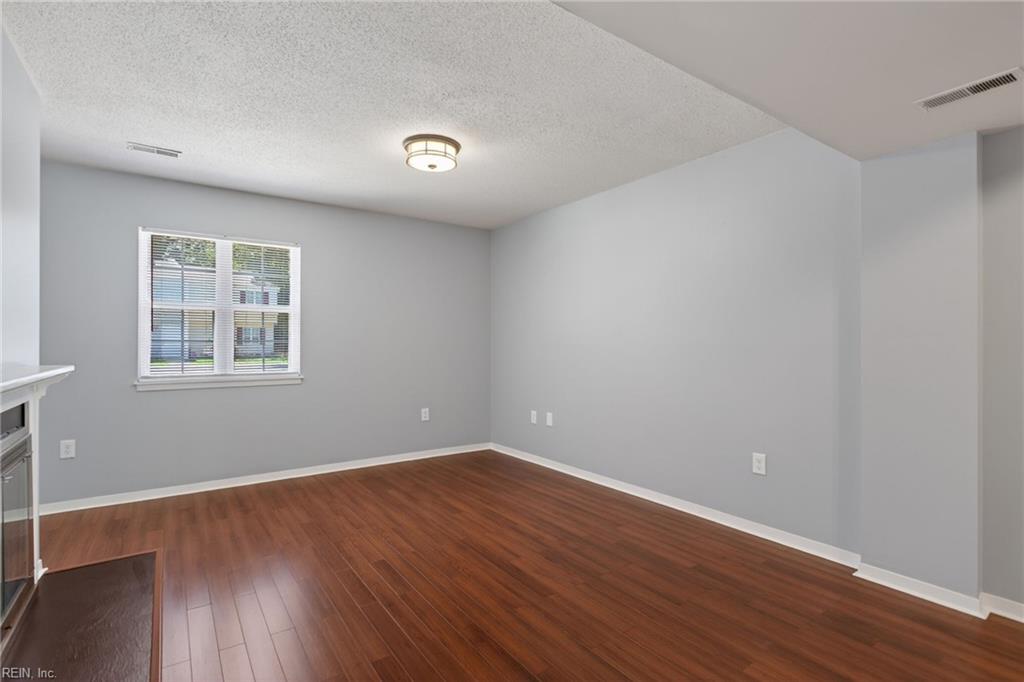 12791 Tahiska Lane Newport News VA 23602