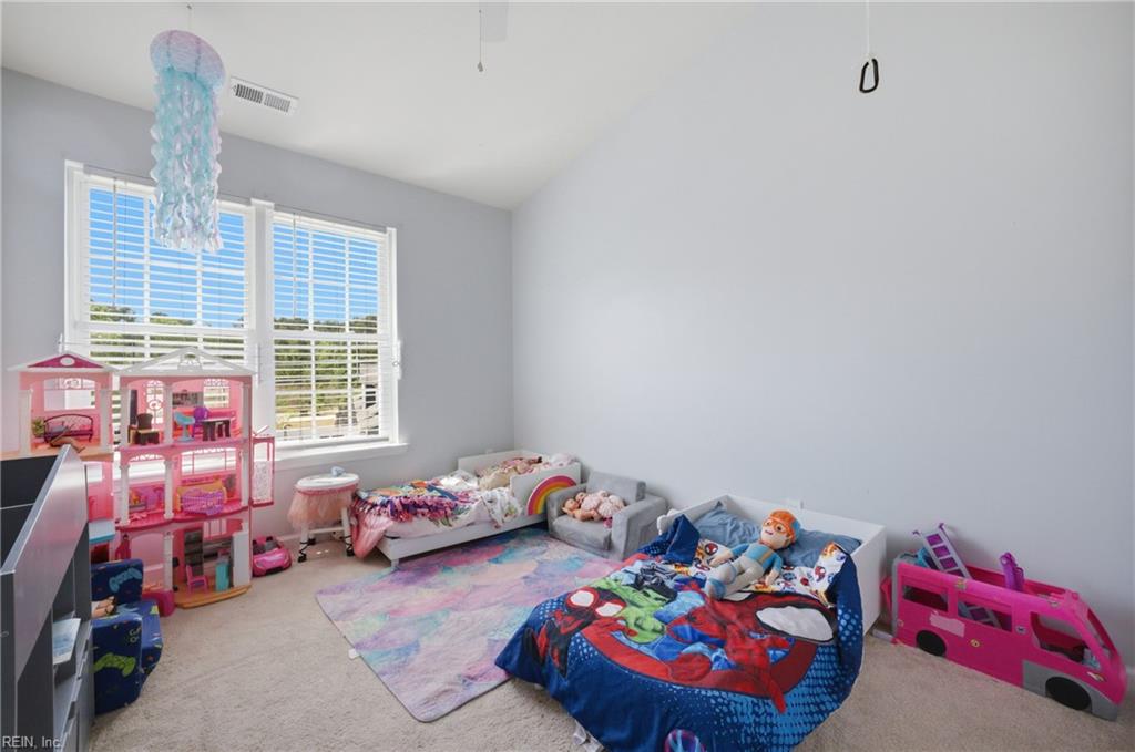 128 Daybeacon Street Yorktown VA 23692