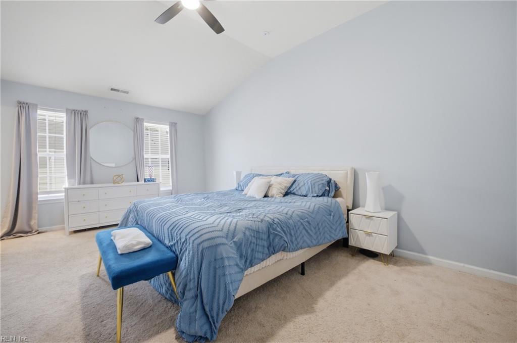 128 Daybeacon Street Yorktown VA 23692