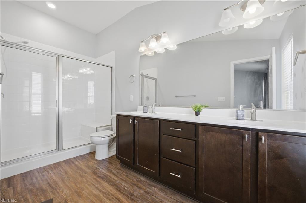 128 Daybeacon Street Yorktown VA 23692