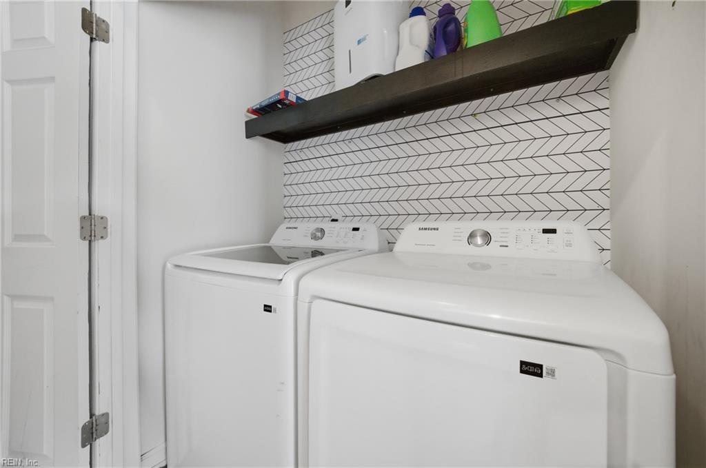 128 Daybeacon Street Yorktown VA 23692