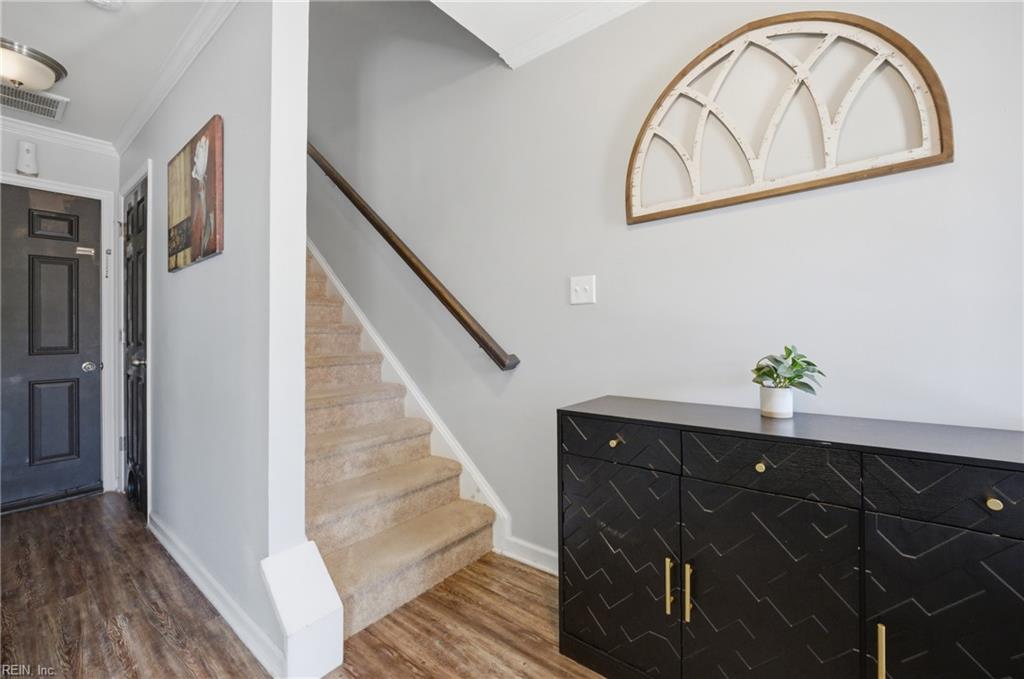 128 Daybeacon Street Yorktown VA 23692