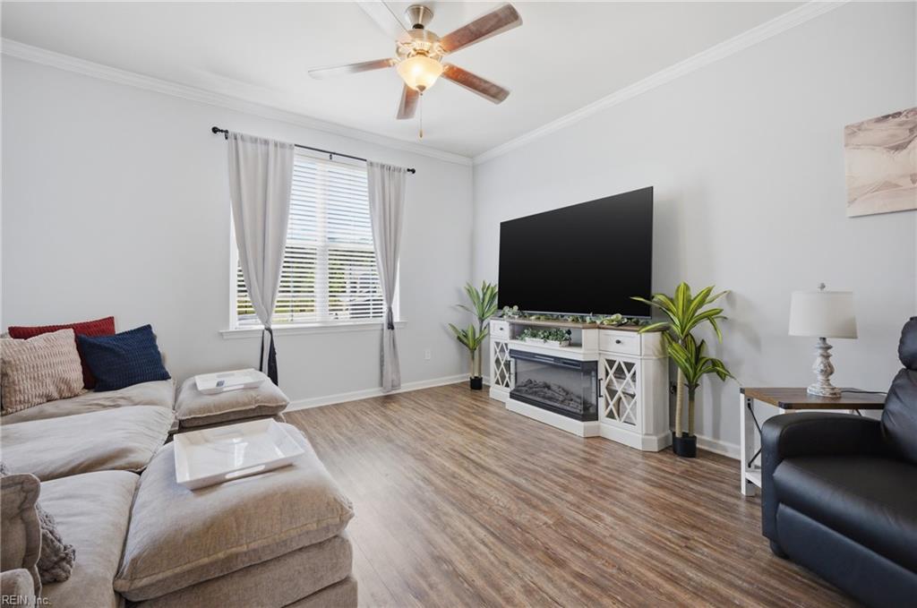 128 Daybeacon Street Yorktown VA 23692