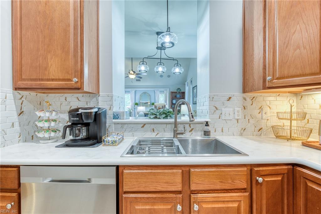 4309 Sprucemont Williamsburg VA 23188