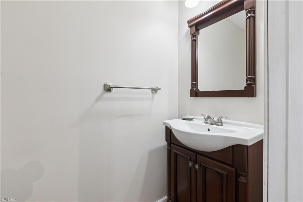 119 Kingsbridge Lane Yorktown VA 23692