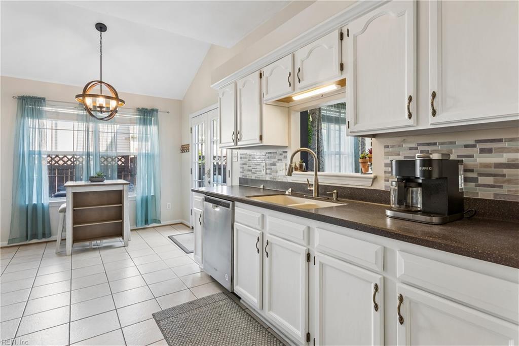503 Hamlet Court Yorktown VA 23693