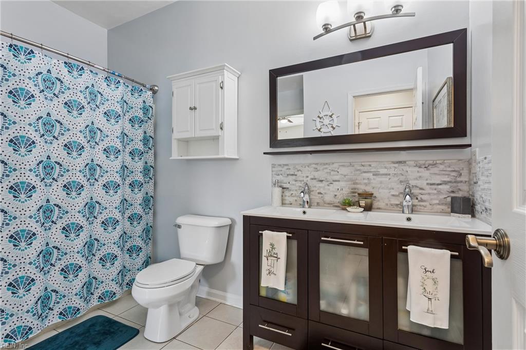 503 Hamlet Court Yorktown VA 23693