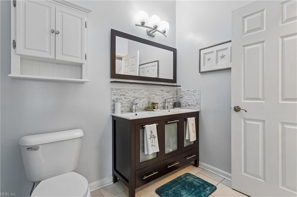 503 Hamlet Court Yorktown VA 23693