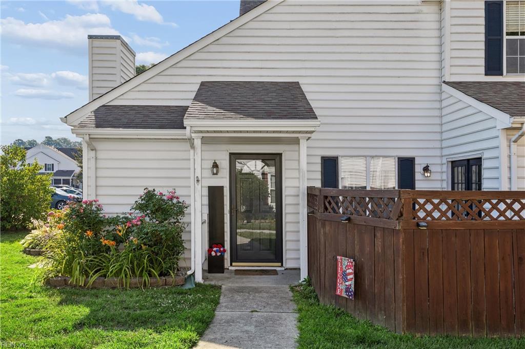 503 Hamlet Court Yorktown VA 23693
