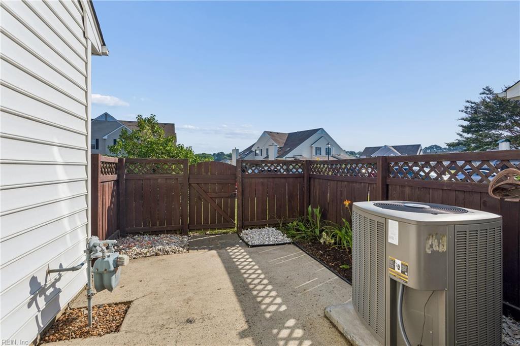 503 Hamlet Court Yorktown VA 23693