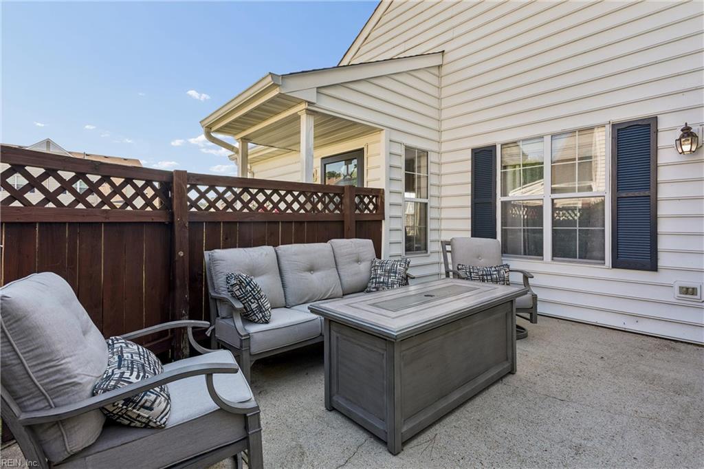503 Hamlet Court Yorktown VA 23693