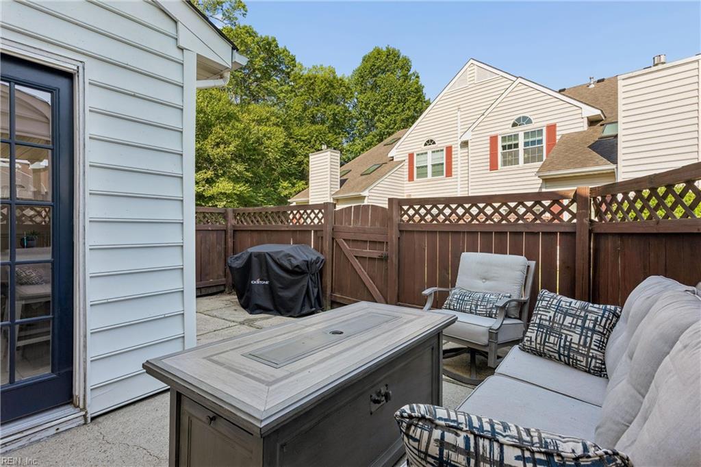 503 Hamlet Court Yorktown VA 23693