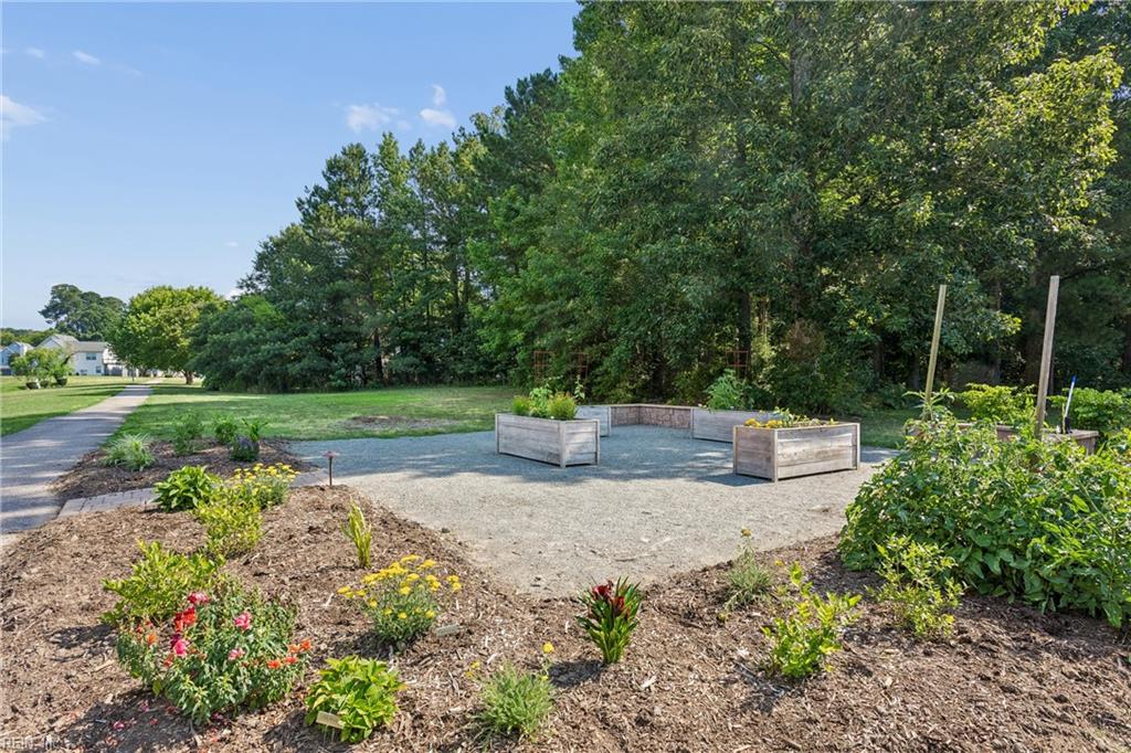 503 Hamlet Court Yorktown VA 23693