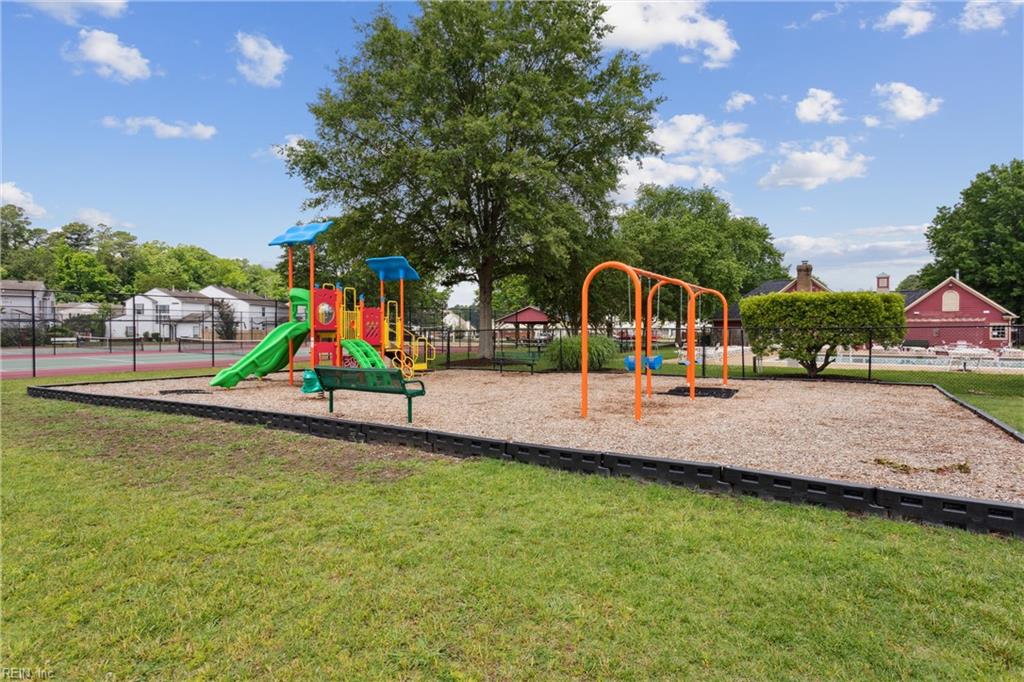503 Hamlet Court Yorktown VA 23693